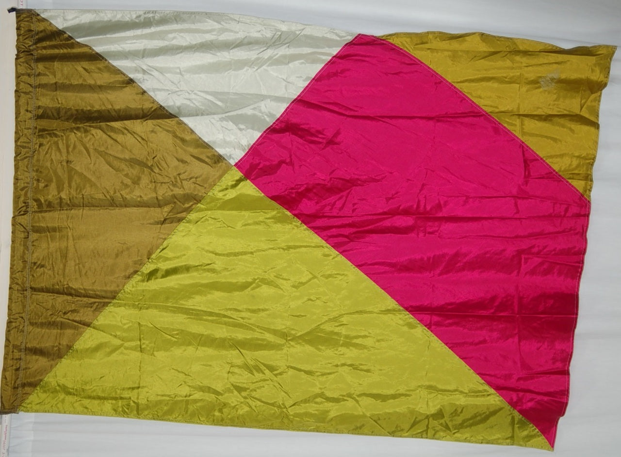 20 Pink Gold Angular Flags