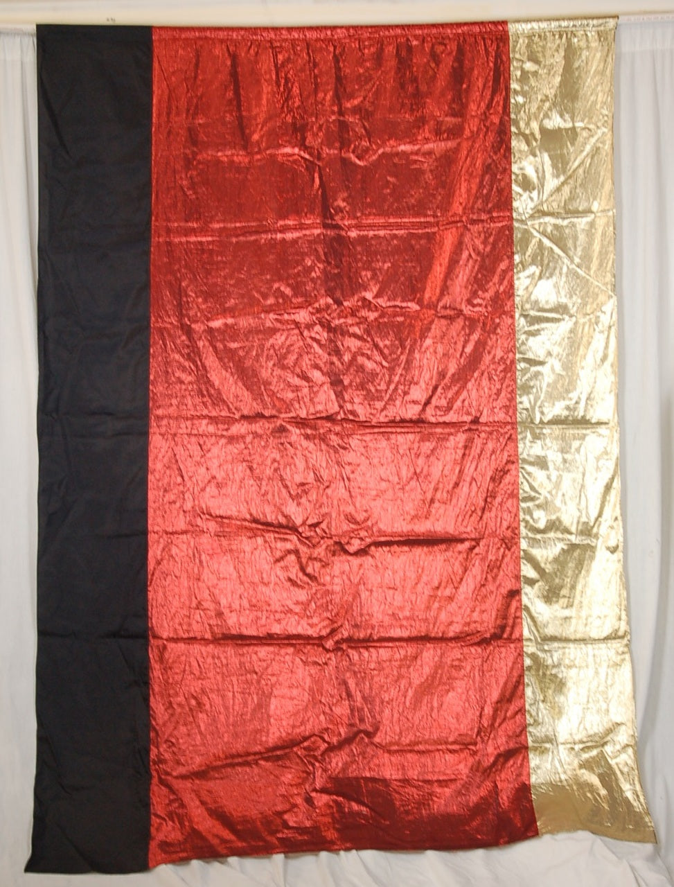 12 Red Gold Black Oversized Flags