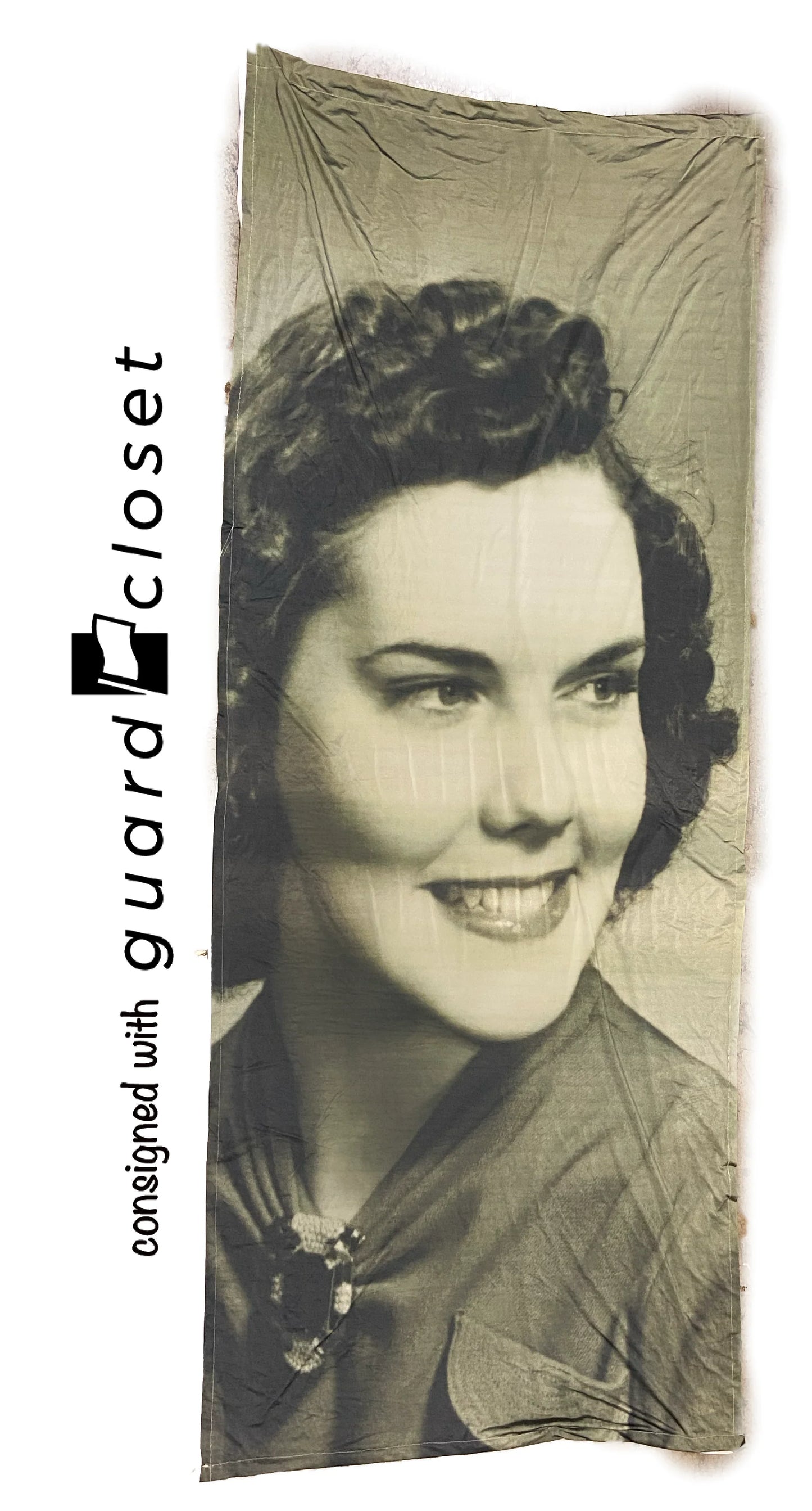 2 vintage photo panel props
