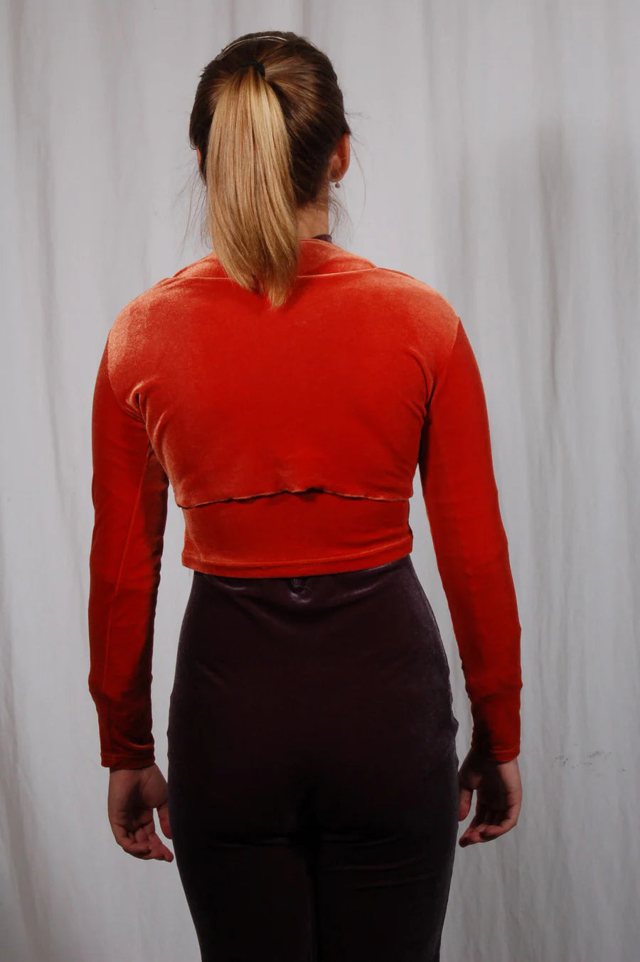 12 orange (varied style) tops + 6 shrugs by Baltogs