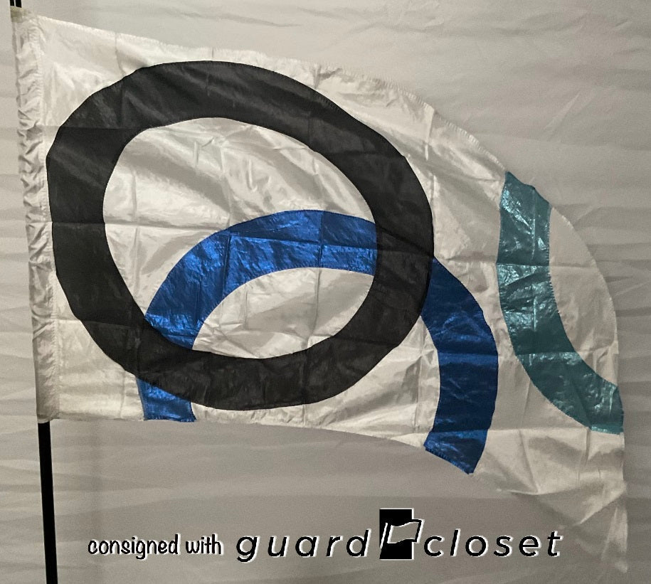 8 white blue black circle motif flags