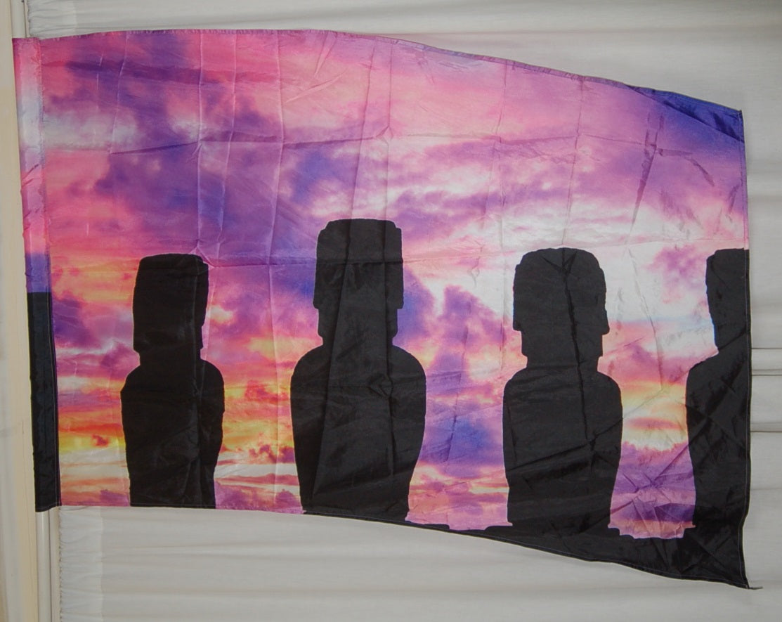 16 "Moai Silhouette" Flags