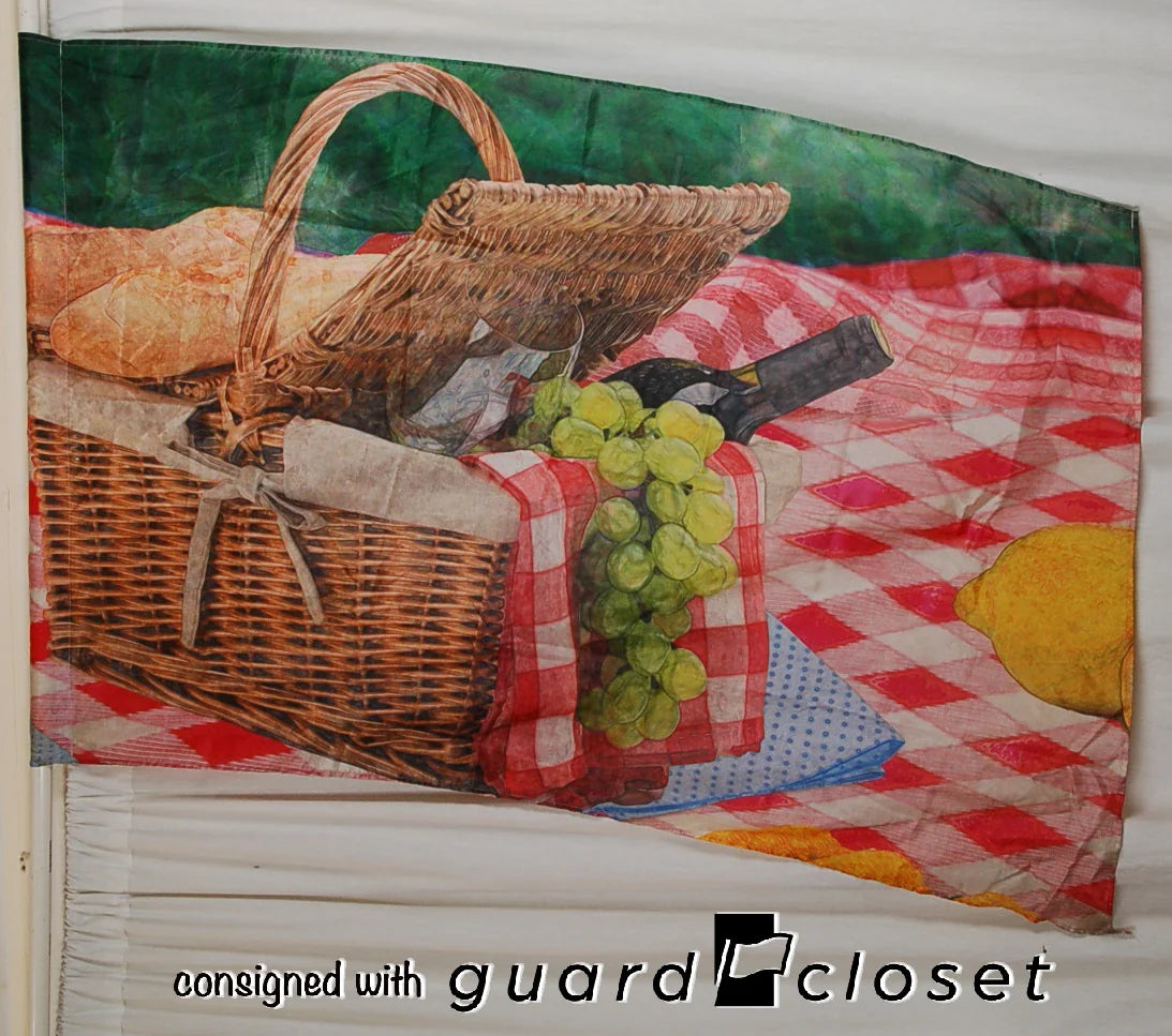 13 varied picnic food Flags