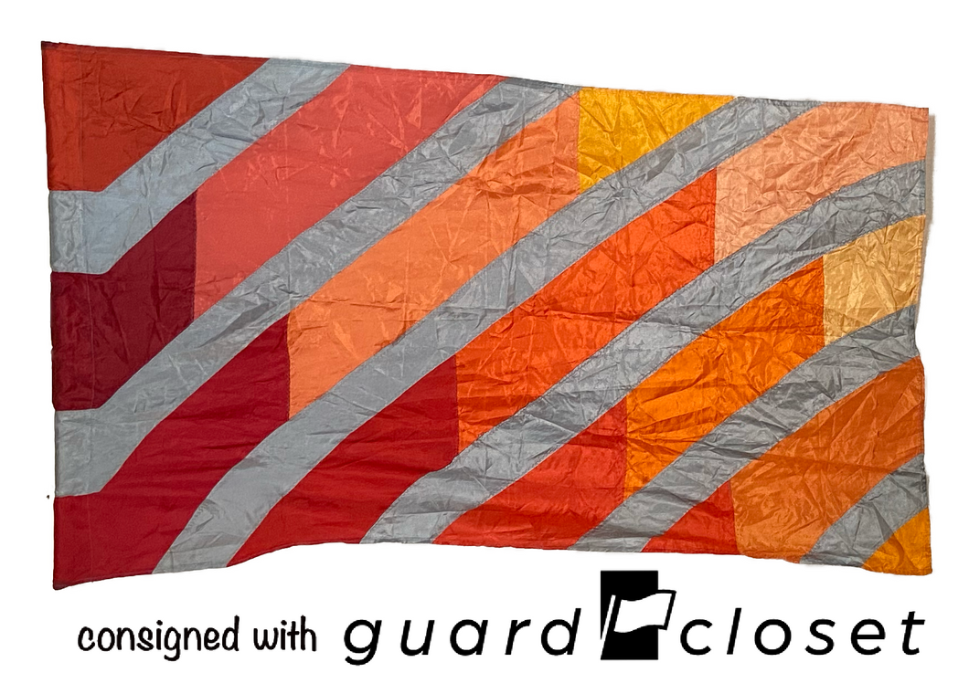 12 Red/orange/gray 