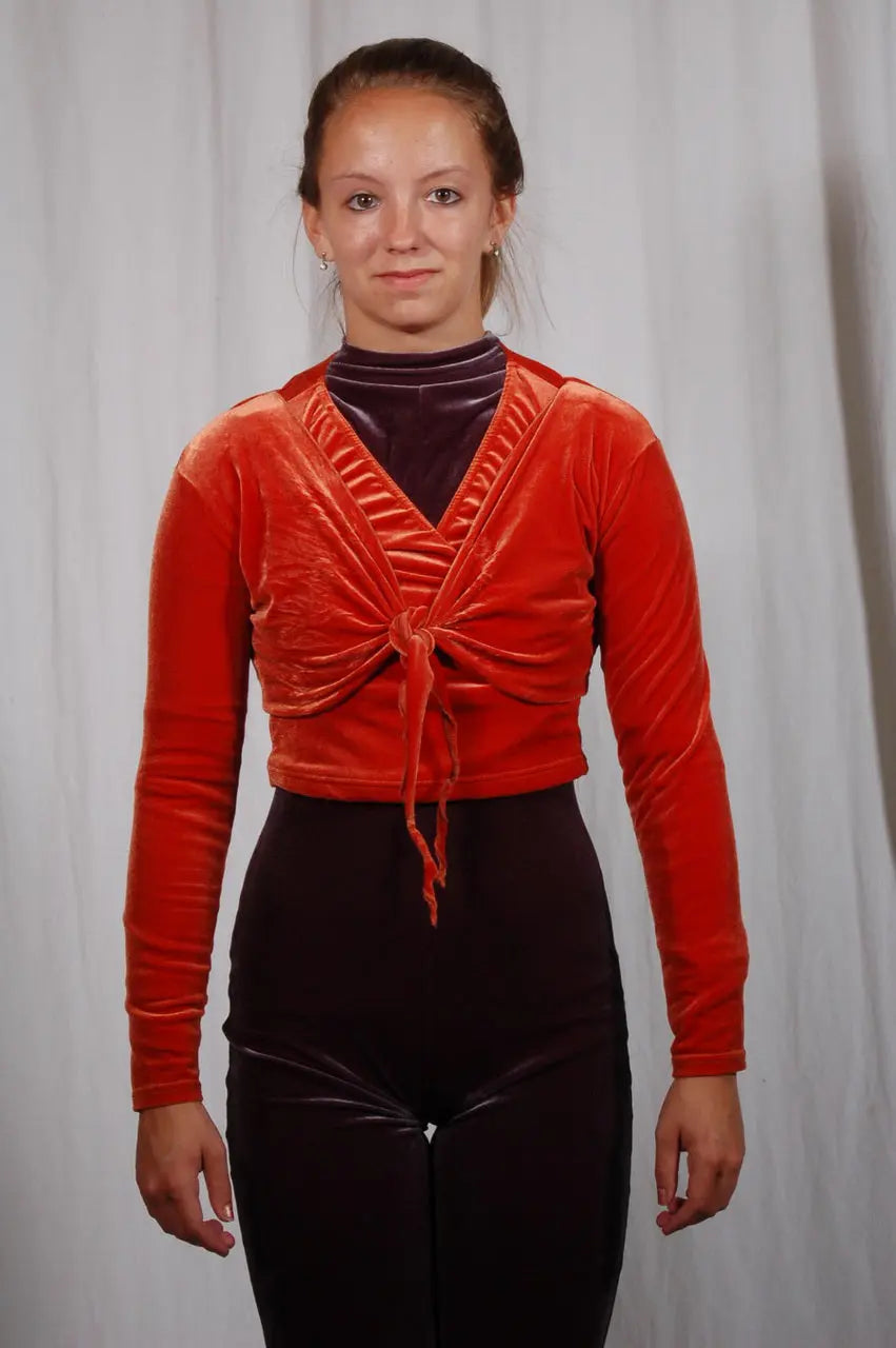 12 orange (varied style) tops + 6 shrugs