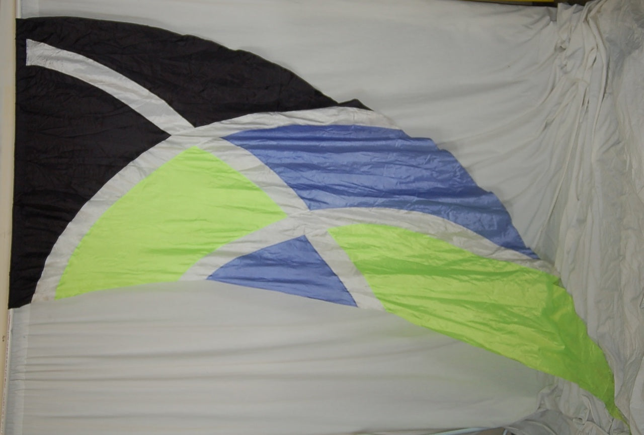8 Green Blue Flags