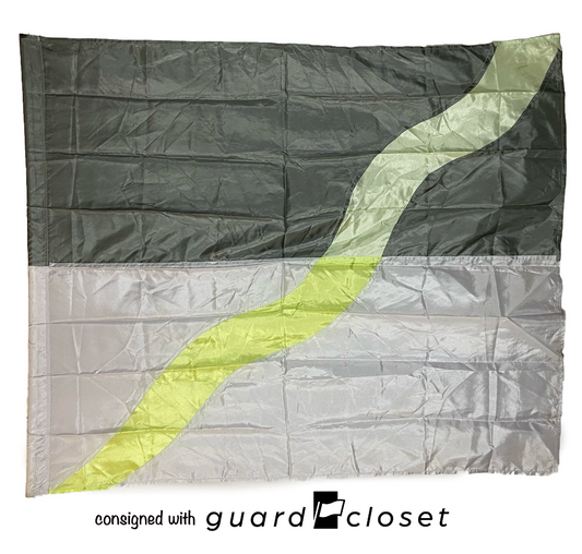 6 Gray green Flags