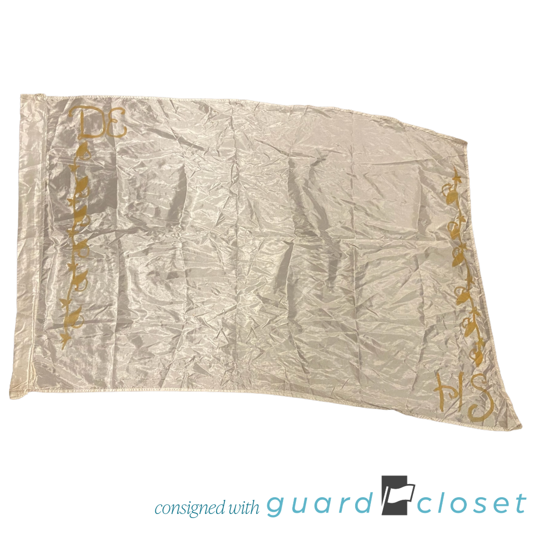12 White Tablecloth Flags