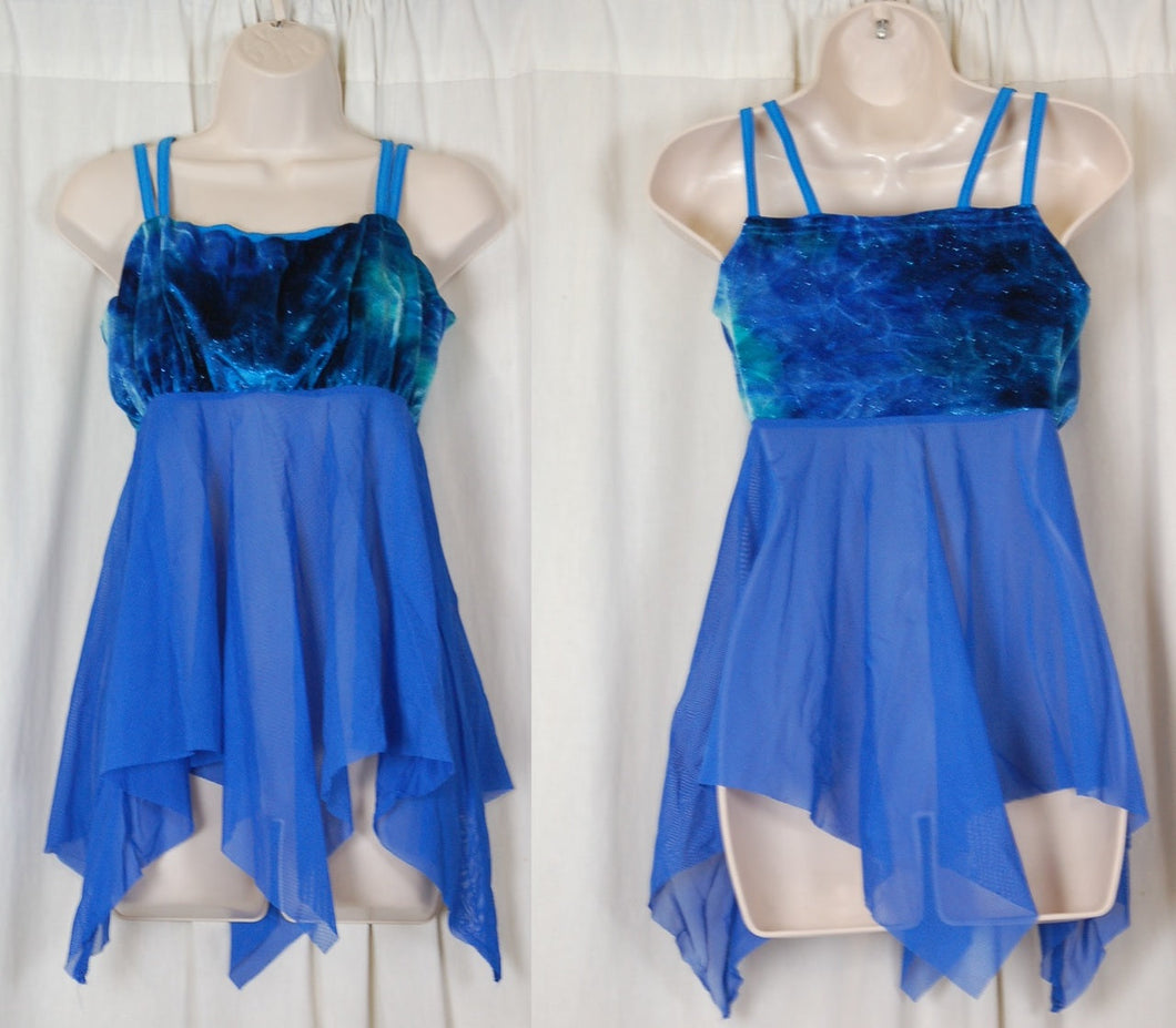 16 Blue Tops