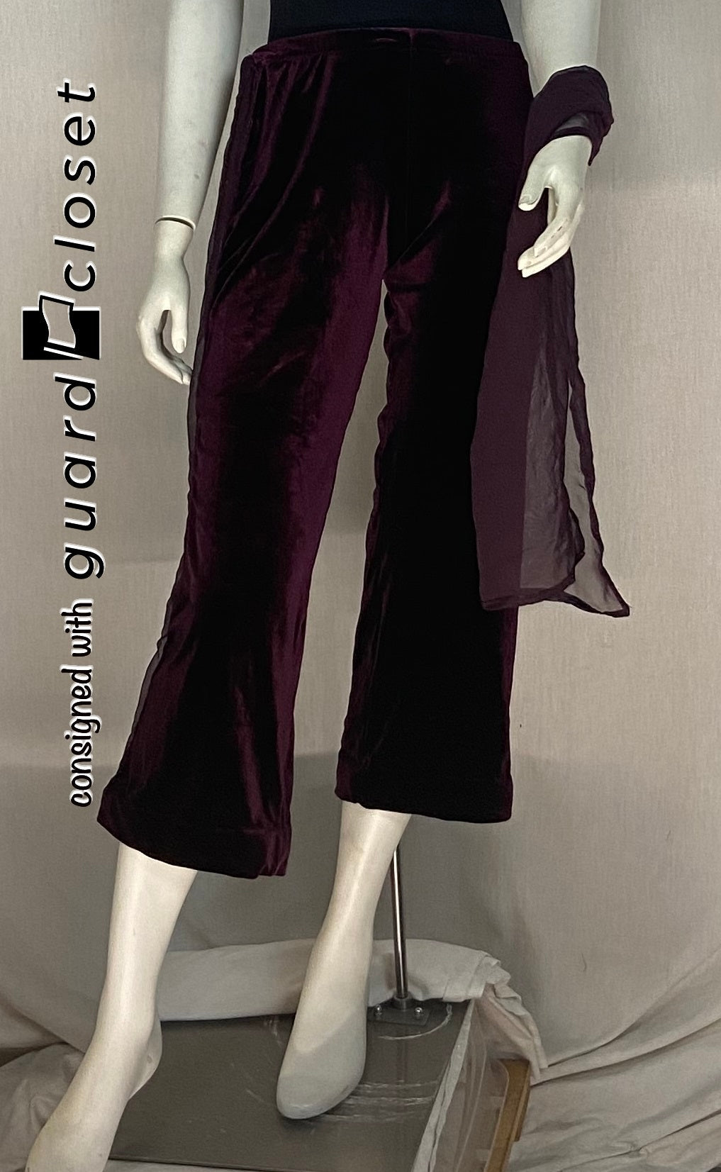 24 total solid burgundy pants