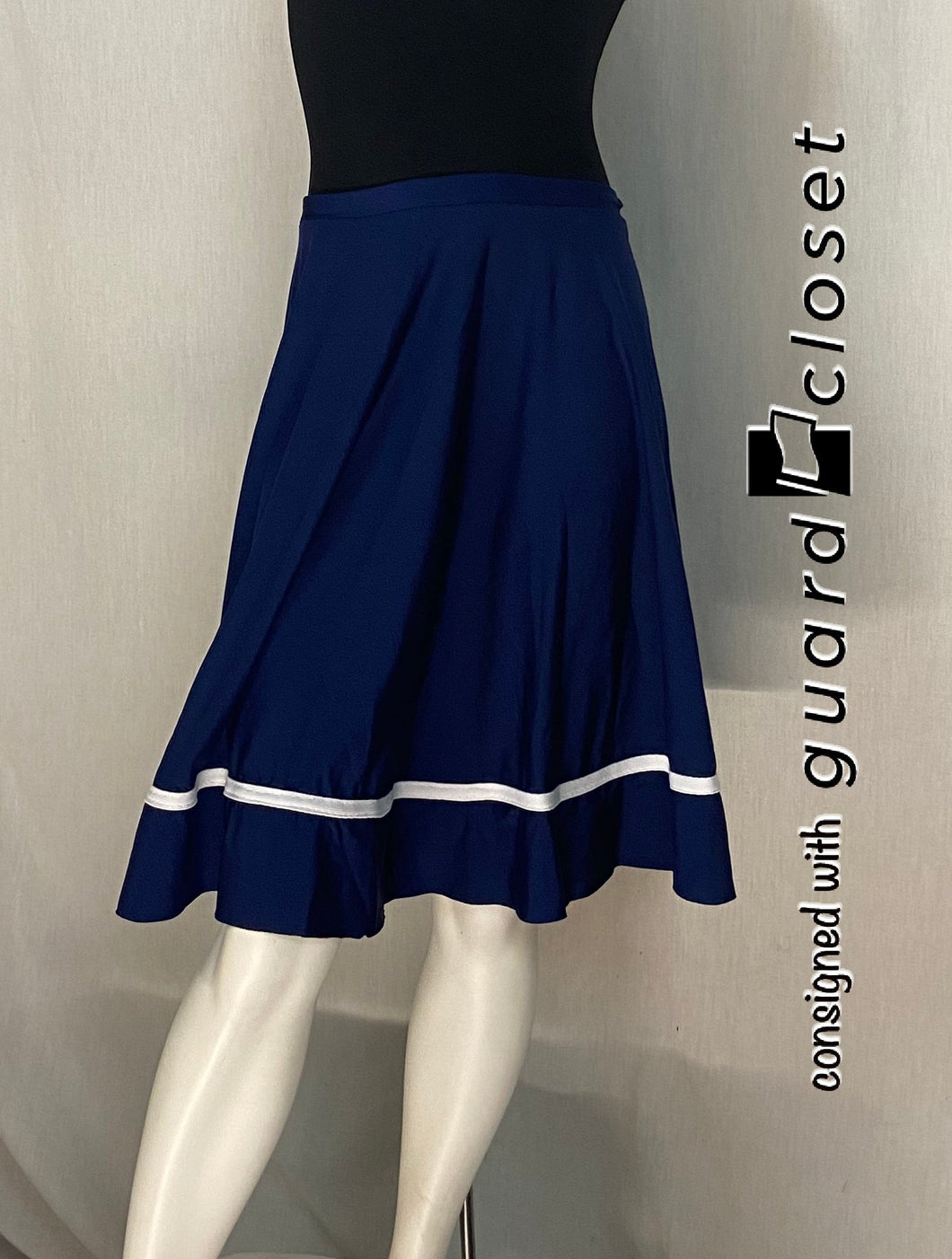 20 dark blue skirts with white trim