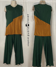 Load image into Gallery viewer, 24 total green tan sleeveless tunics + male tops pants Baltogs
