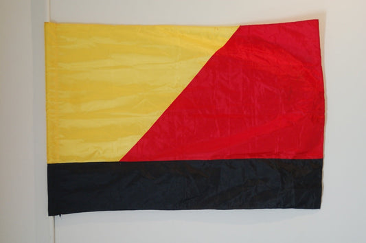 5 black gold red colorblock flags