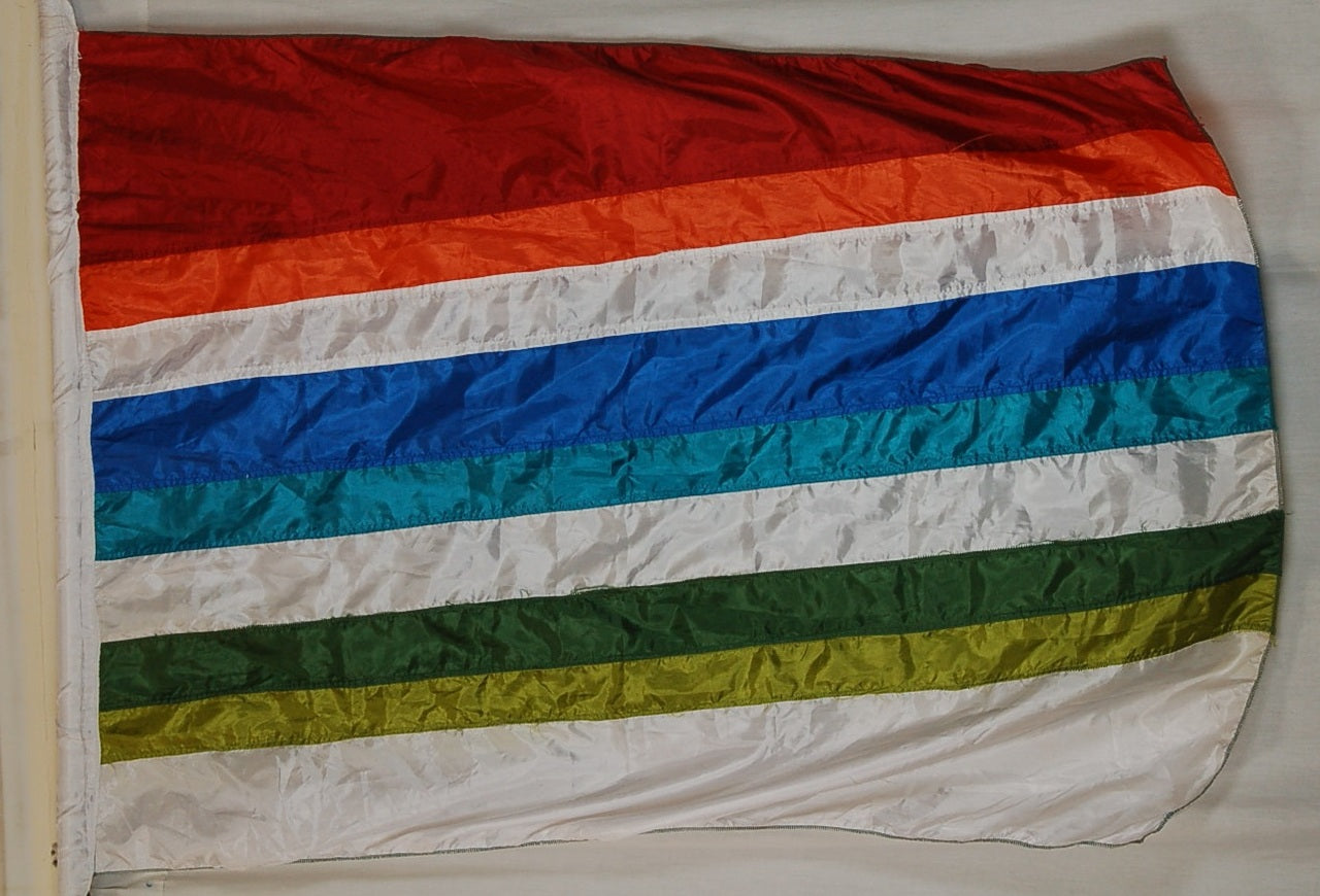8 Red Blue Green Stripe Flags
