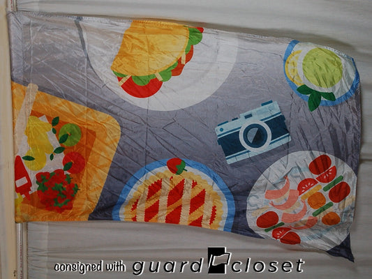 5 "picnic" - Camera strawberry Pie Flags by Style Plus