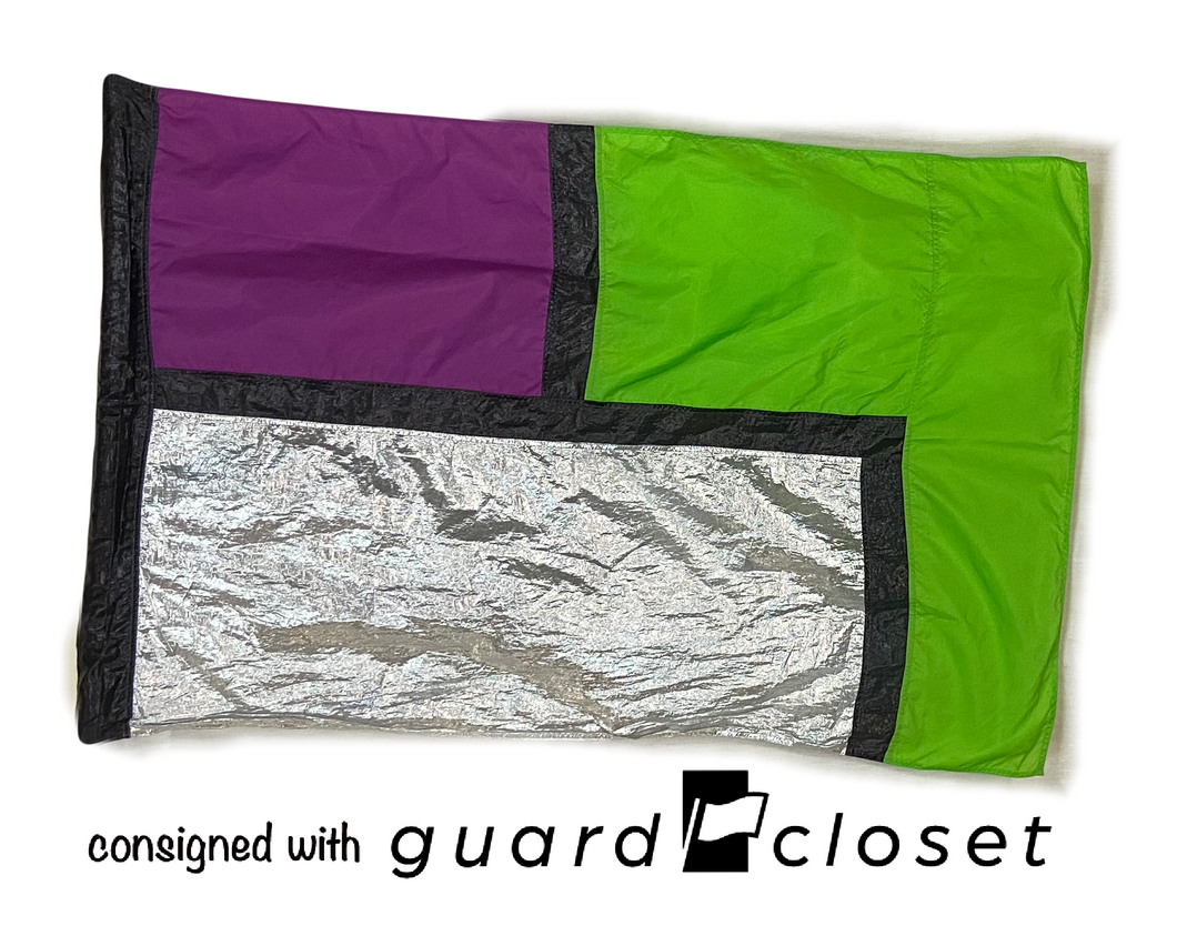 5 purple black silver green block flags