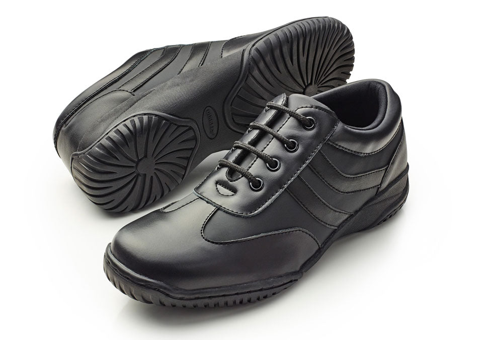 Dinkles Frontline Spin Shoe