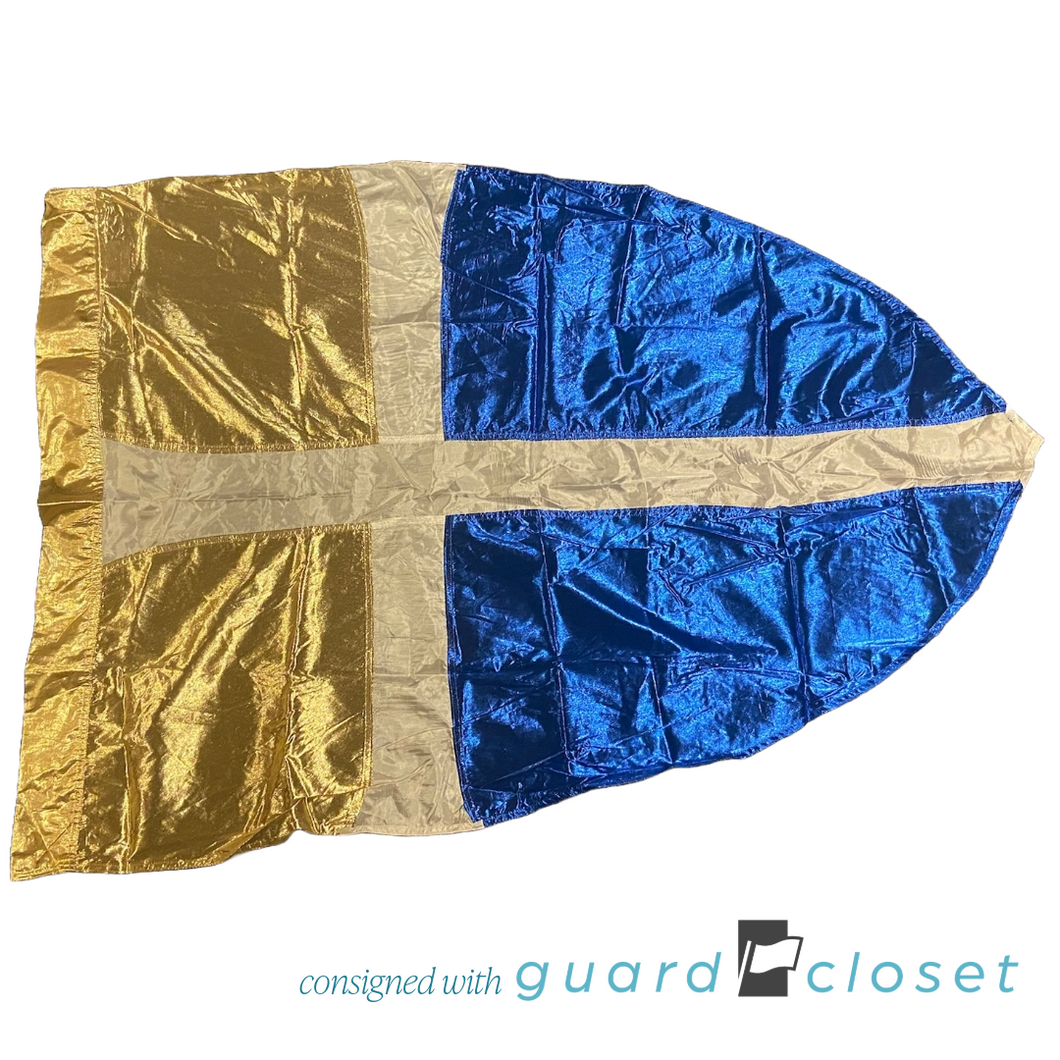 10 blue gold white shield flags by Style Plus