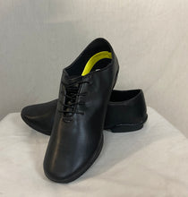 Load image into Gallery viewer, DSI Diva black guard shoe- CLEARANCE
