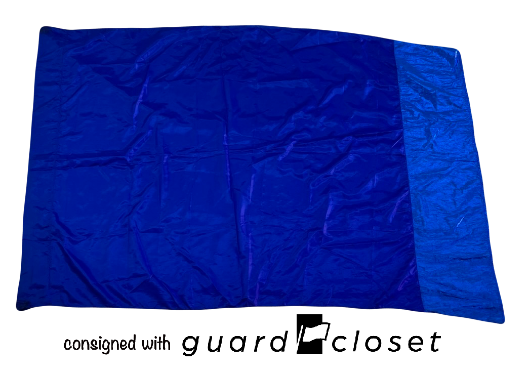 7 total blue colorblock flags
