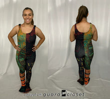 Load image into Gallery viewer, 20 total green orange time clock bib pants and tops
