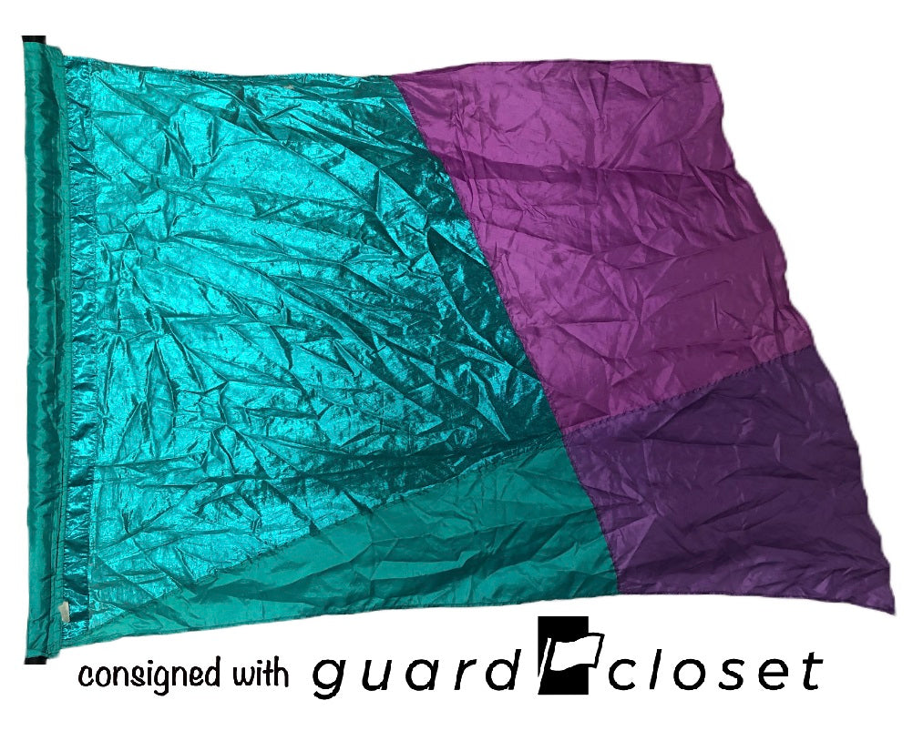 7 purple/teal flags
