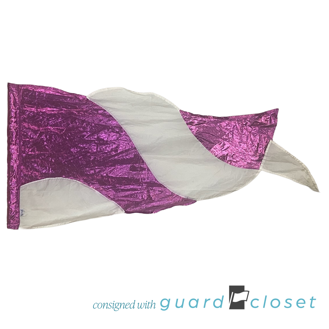 9 White Fuschia Flags by StylePlus