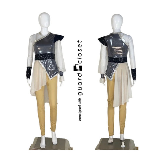 10 White Black Silver Long Sleeve Tops 4016472 by Band Shoppe by Band Shoppe