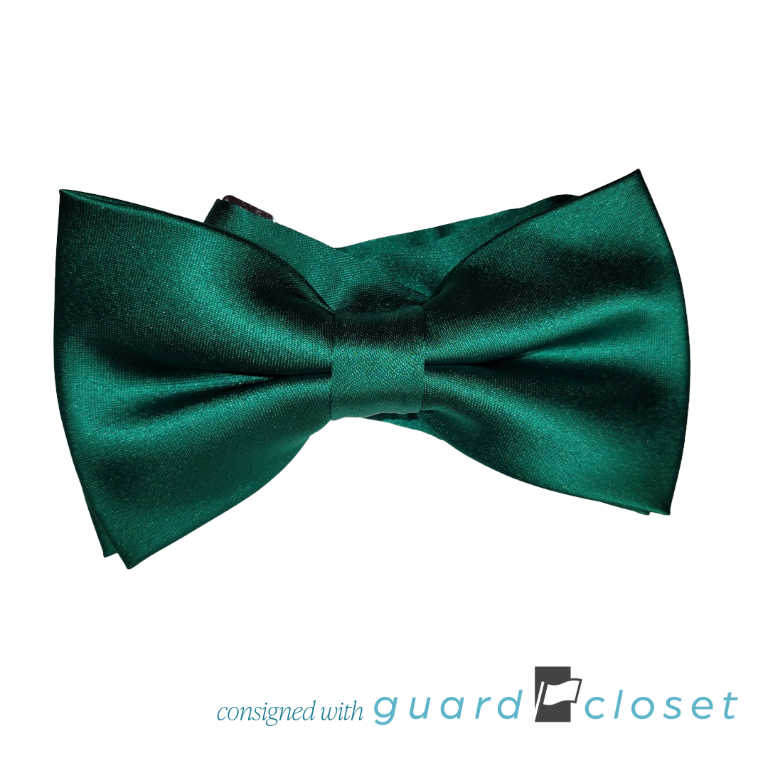 24 Green Bow Ties