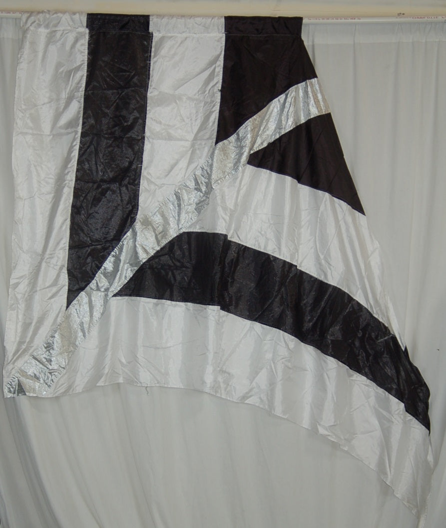 9 Black/white Flags guardcloset