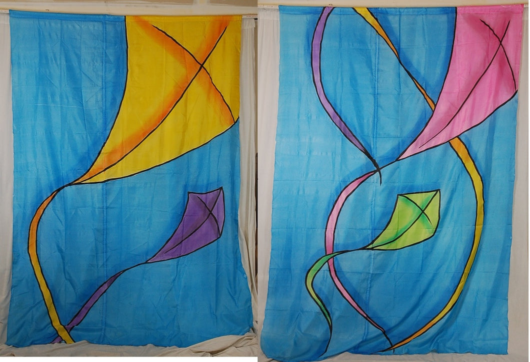 2 Oversized Kite Flags guardcloset
