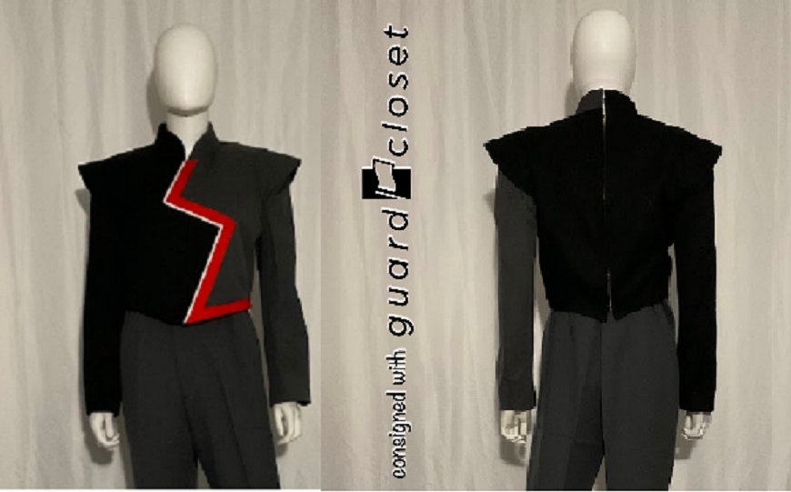 25 black/gray/red/white zig zag jackets DeMoulin